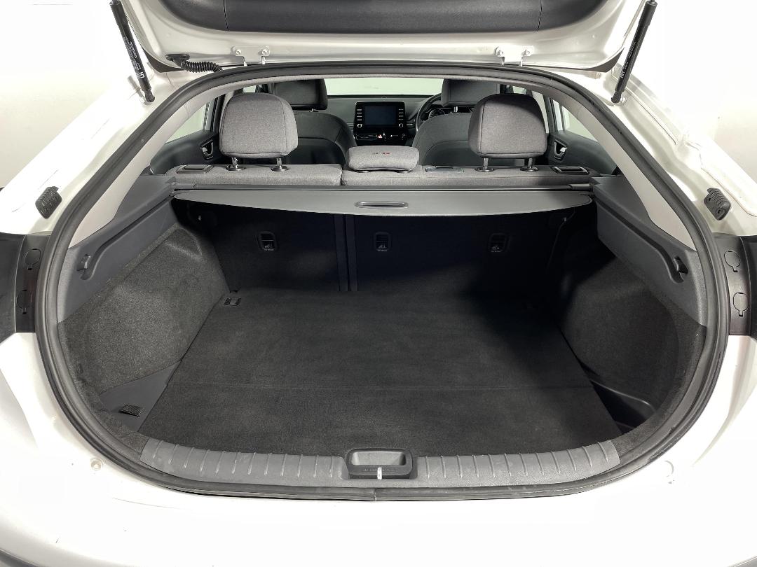 Photo '14' of Hyundai Ioniq