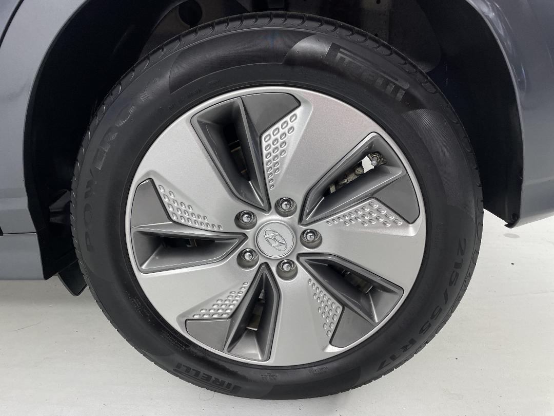 Photo '11' of Hyundai Kona Photo '11' of Hyundai Kona