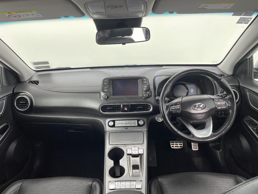 Photo '17' of Hyundai Kona Photo '17' of Hyundai Kona