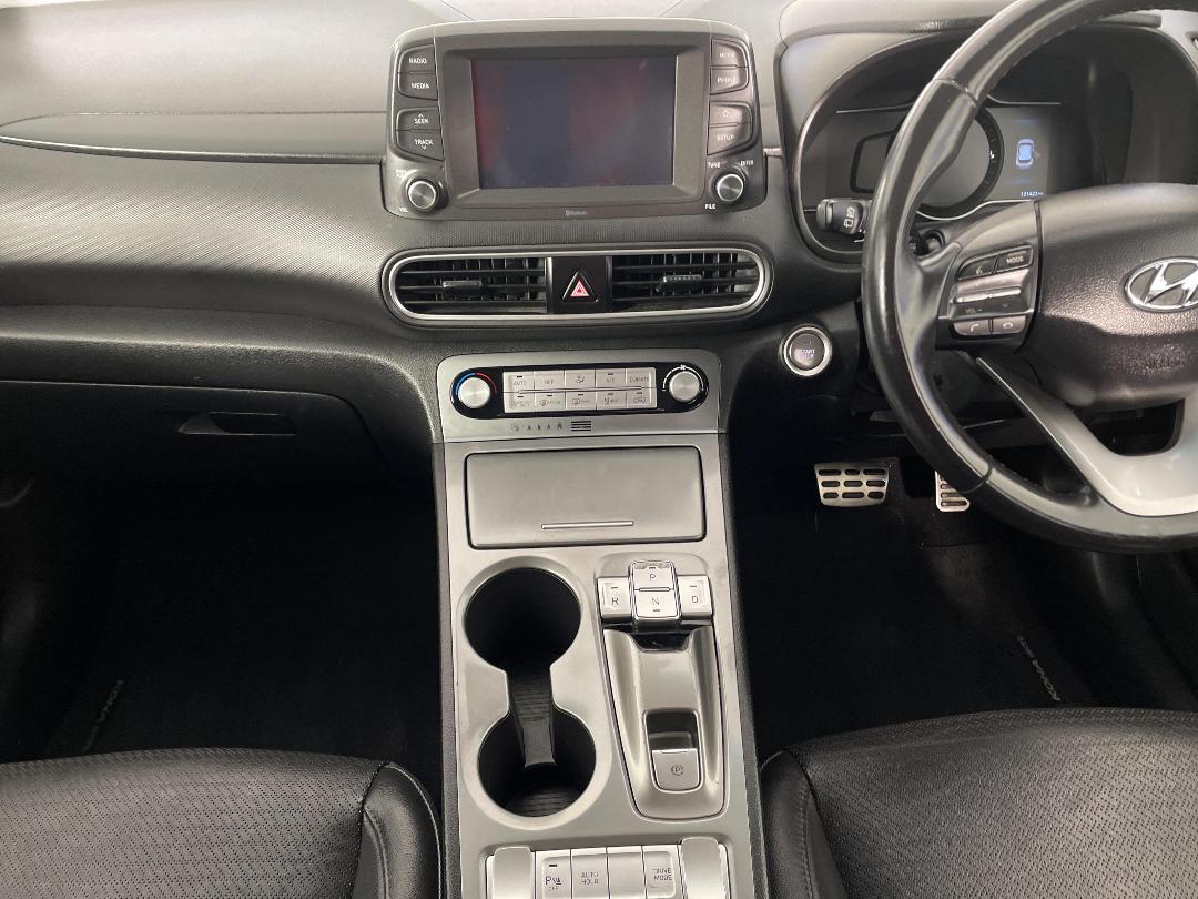 Photo '18' of Hyundai Kona Photo '18' of Hyundai Kona