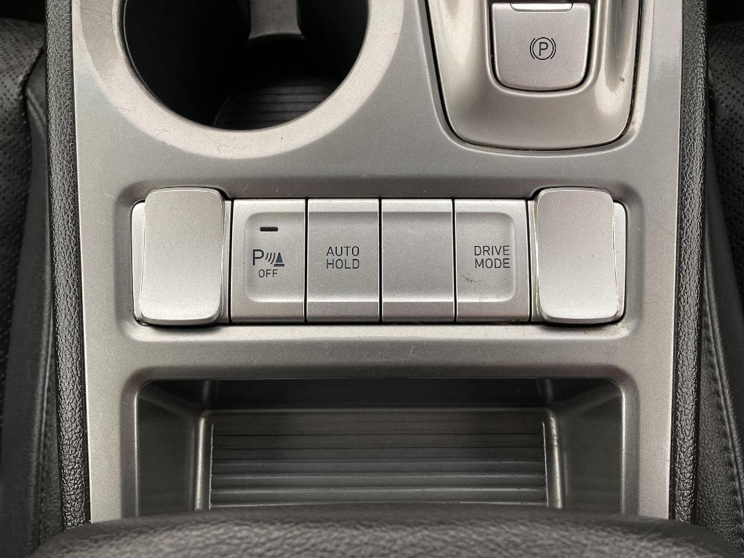 Photo '23' of Hyundai Kona Photo '23' of Hyundai Kona