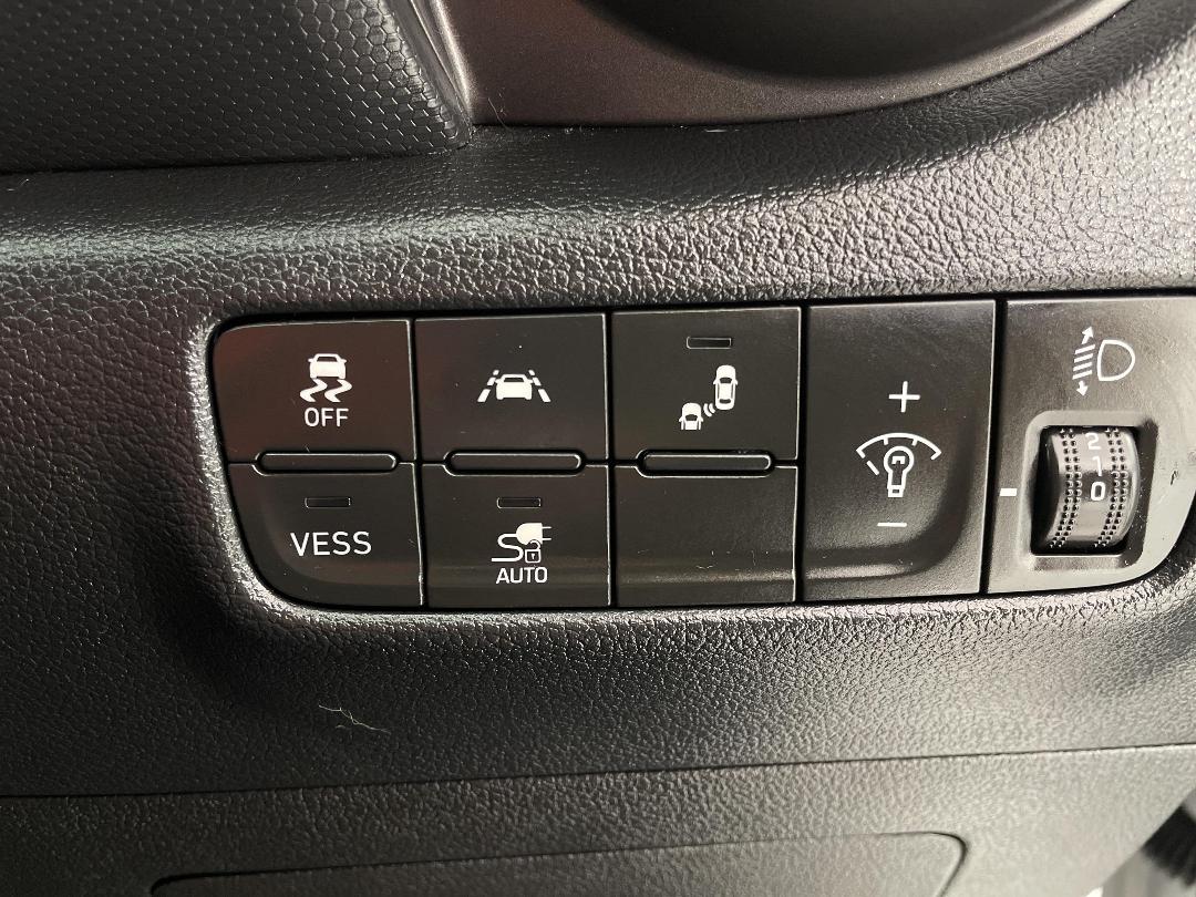 Photo '24' of Hyundai Kona Photo '24' of Hyundai Kona