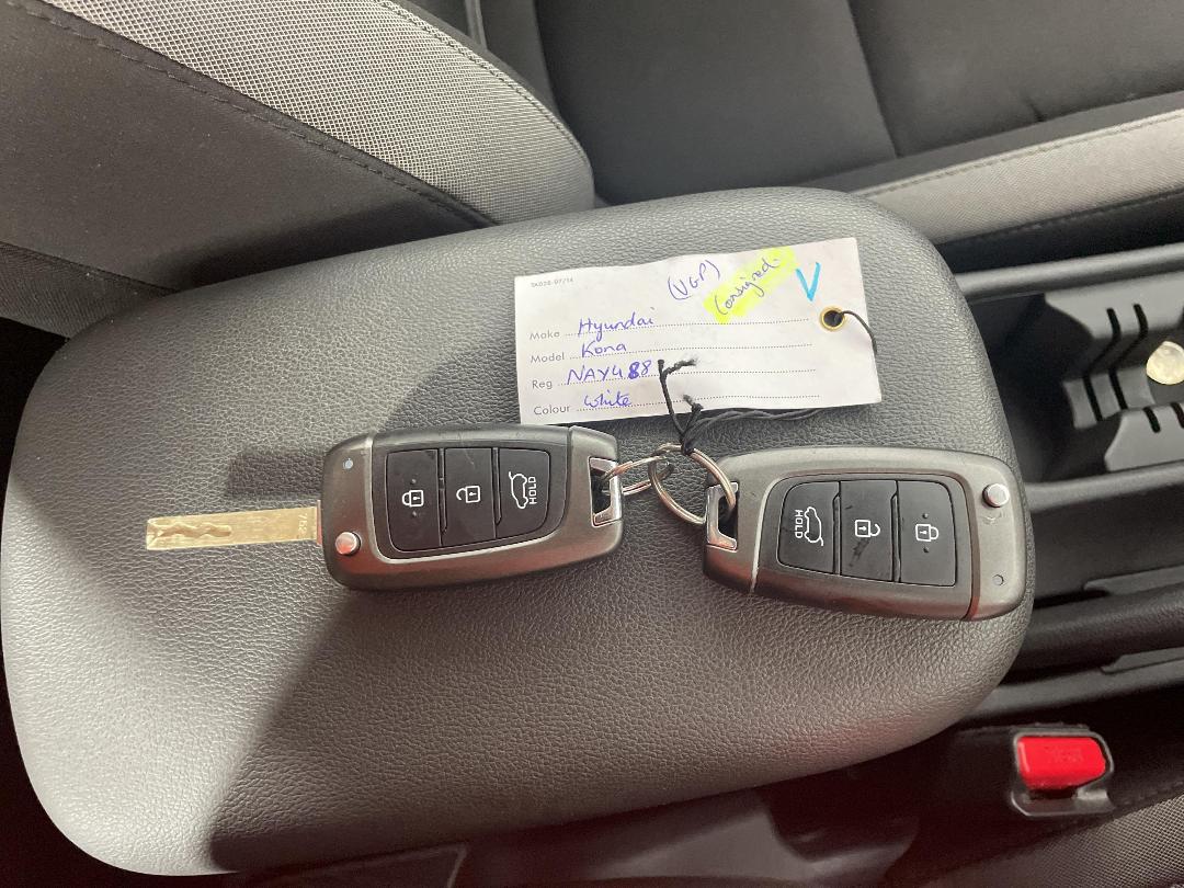 Photo '22' of Hyundai Kona Photo '22' of Hyundai Kona