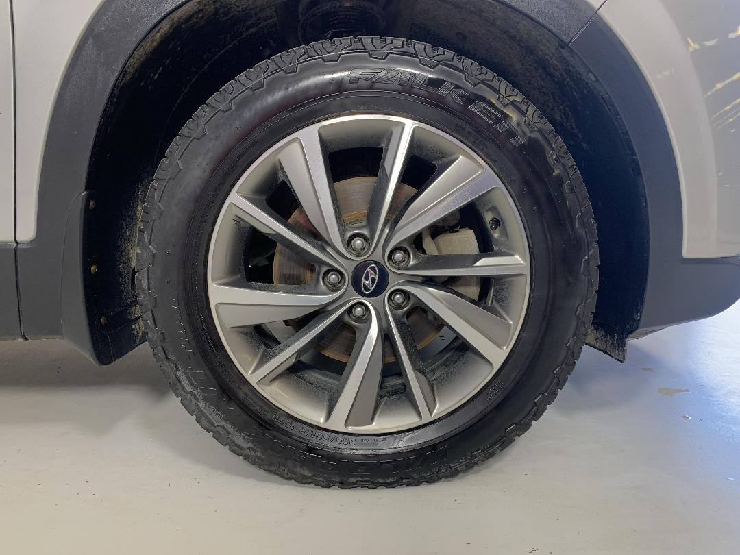 Photo '9' of Hyundai Santa FE Photo '9' of Hyundai Santa FE