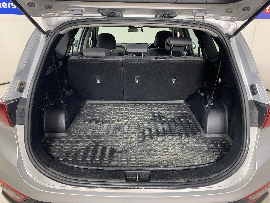 Photo '14' of Hyundai Santa FE Photo '14' of Hyundai Santa FE