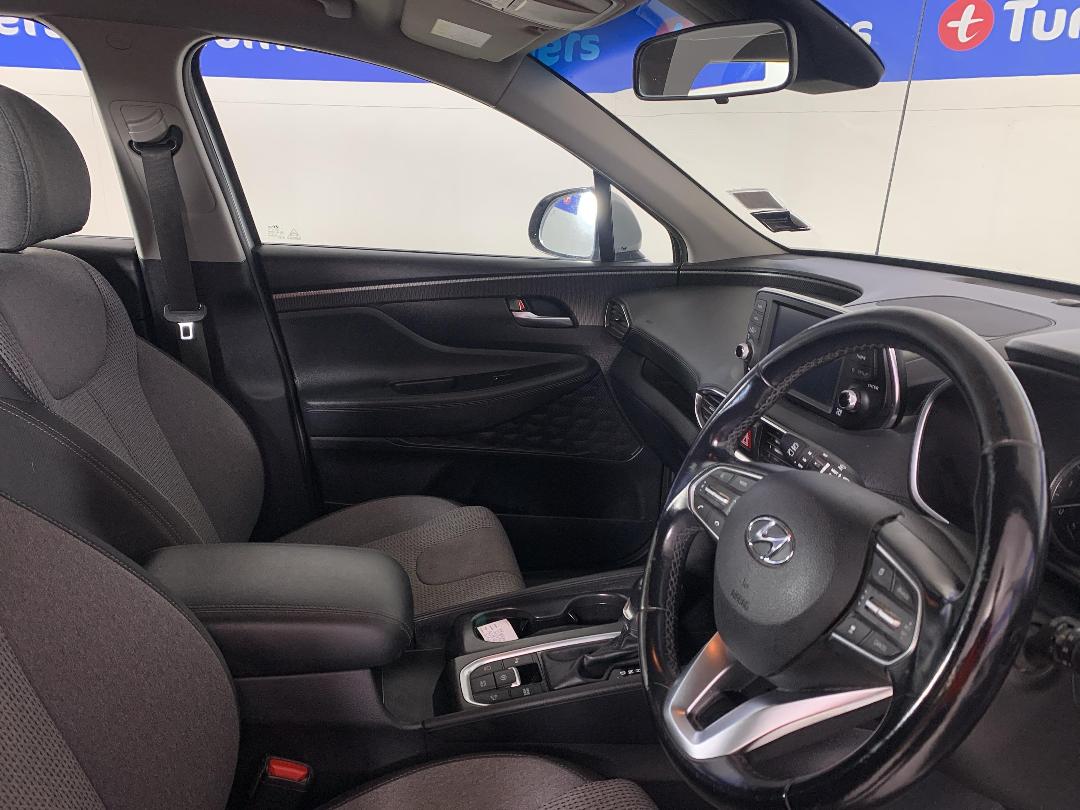 Photo '16' of Hyundai Santa FE Photo '16' of Hyundai Santa FE