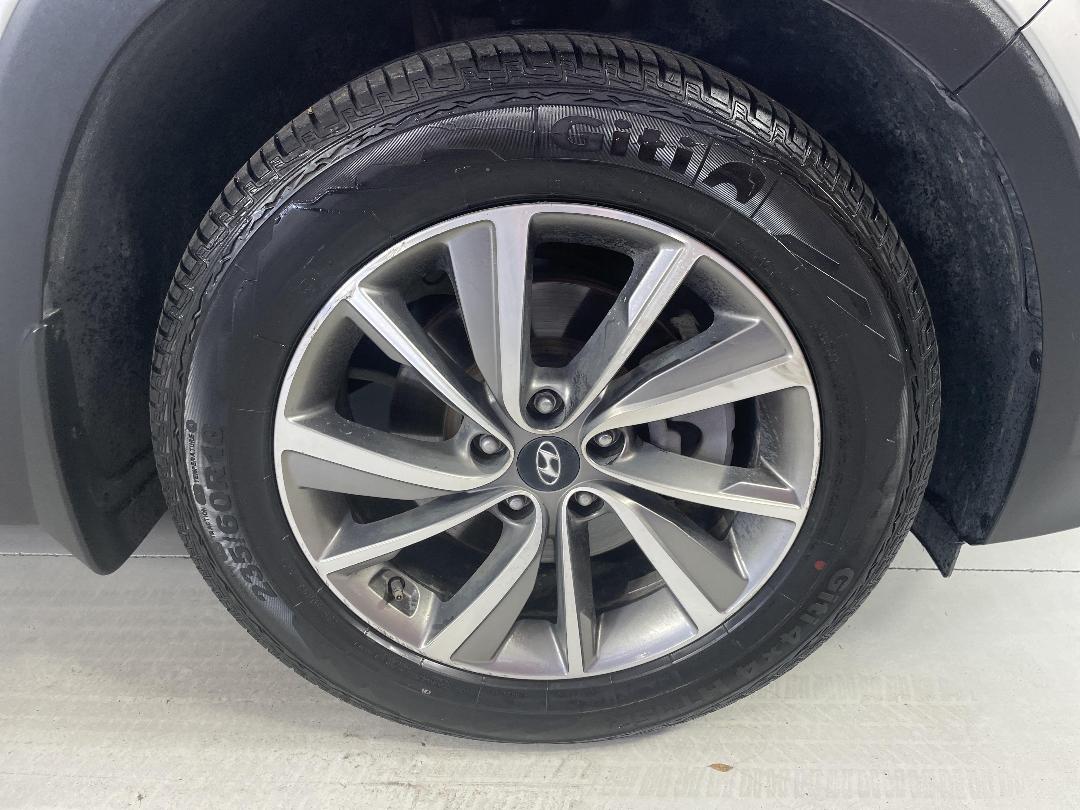 Photo '9' of Hyundai Santa FE