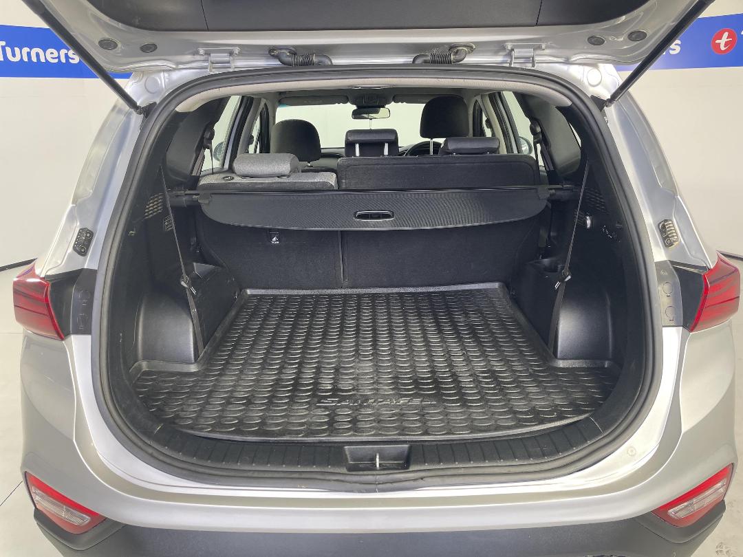 Photo '14' of Hyundai Santa FE