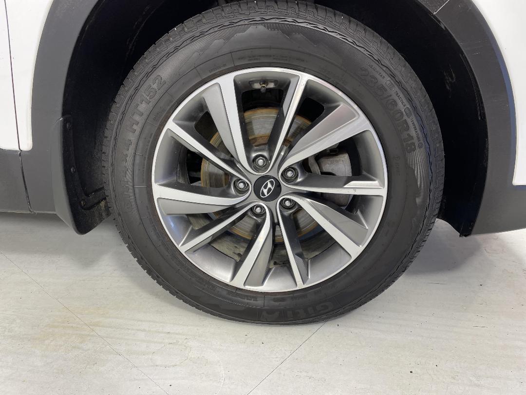 Photo '9' of Hyundai Santa FE Photo '9' of Hyundai Santa FE