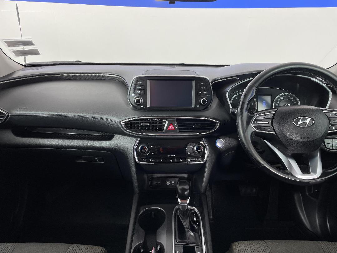 Photo '17' of Hyundai Santa FE Photo '17' of Hyundai Santa FE