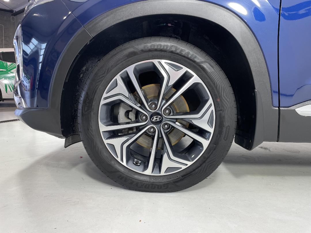 Photo '10' of Hyundai Santa FE