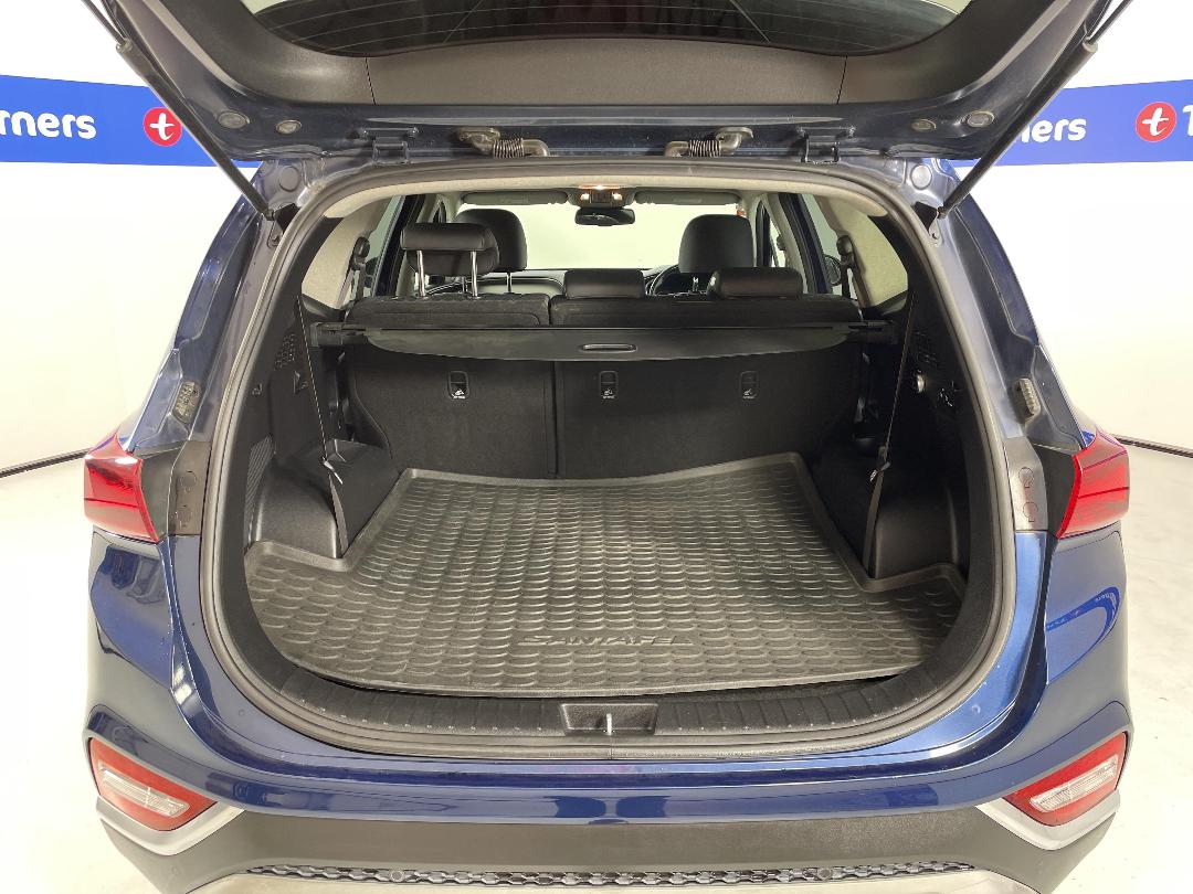 Photo '14' of Hyundai Santa FE