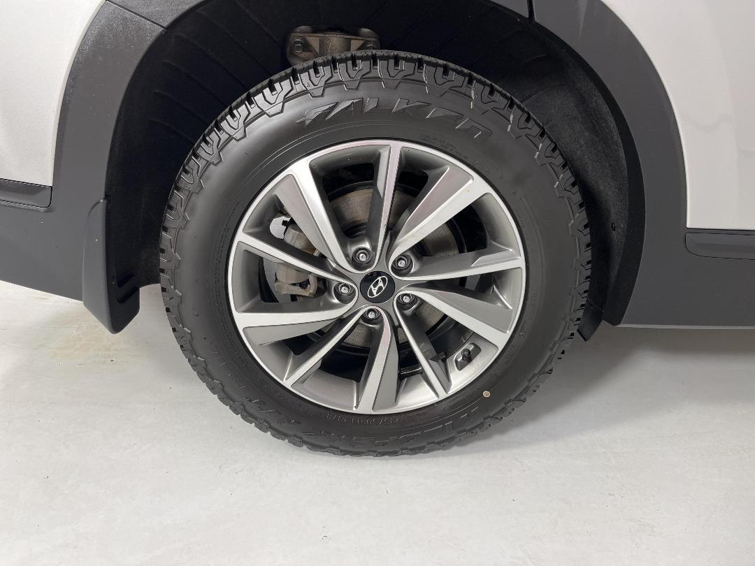 Photo '12' of Hyundai Santa FE