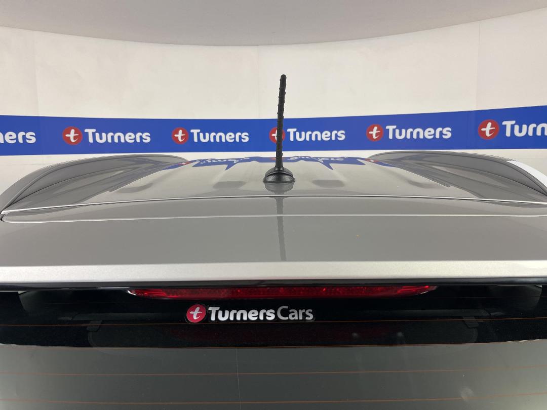 Photo '31' of Hyundai Santa FE