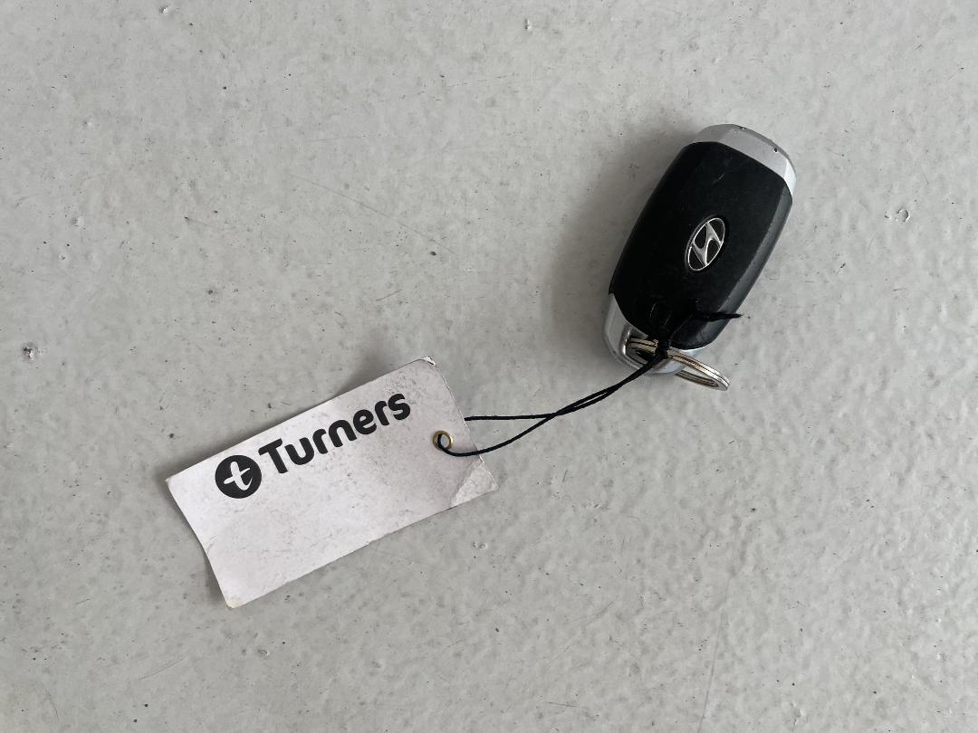 Photo '15' of Hyundai Santa FE TM Elite