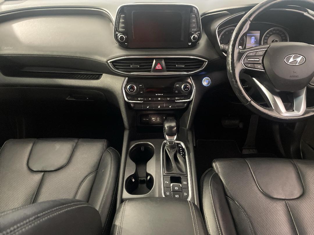 Photo '20' of Hyundai Santa FE TM Elite