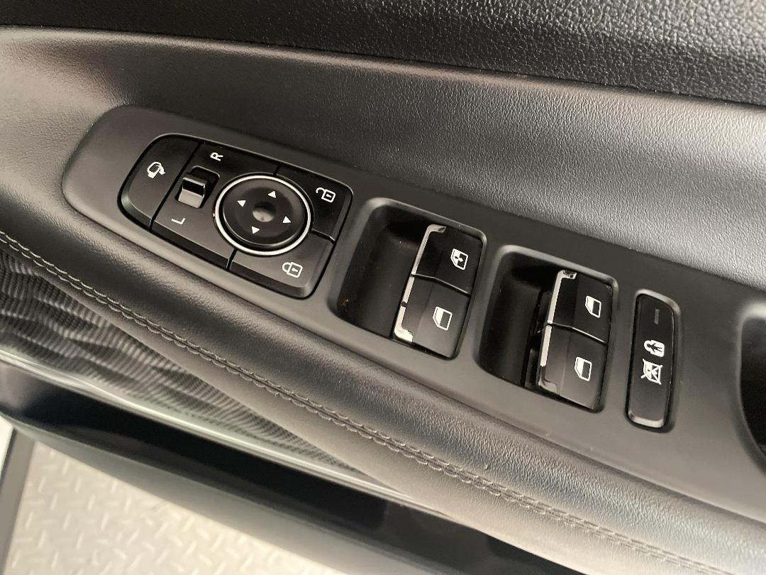 Photo '22' of Hyundai Santa FE TM Elite