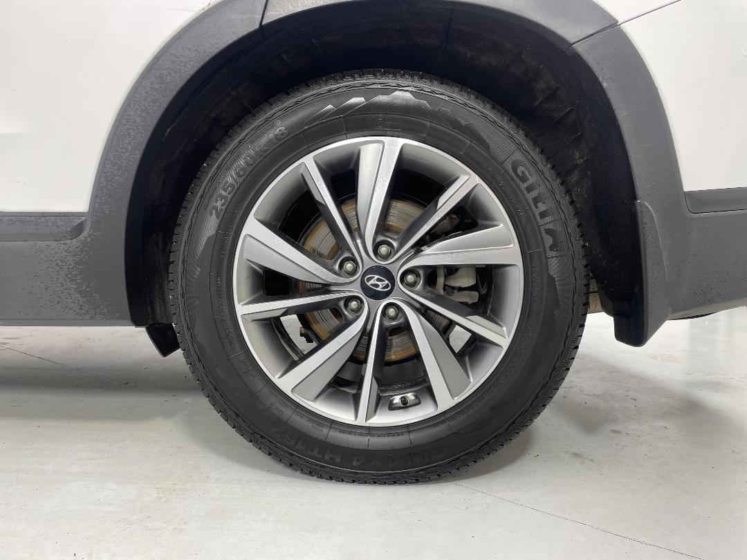 Photo '11' of Hyundai Santa FE Photo '11' of Hyundai Santa FE