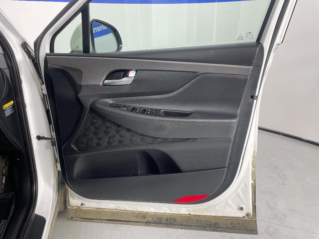 Photo '15' of Hyundai Santa FE Photo '15' of Hyundai Santa FE