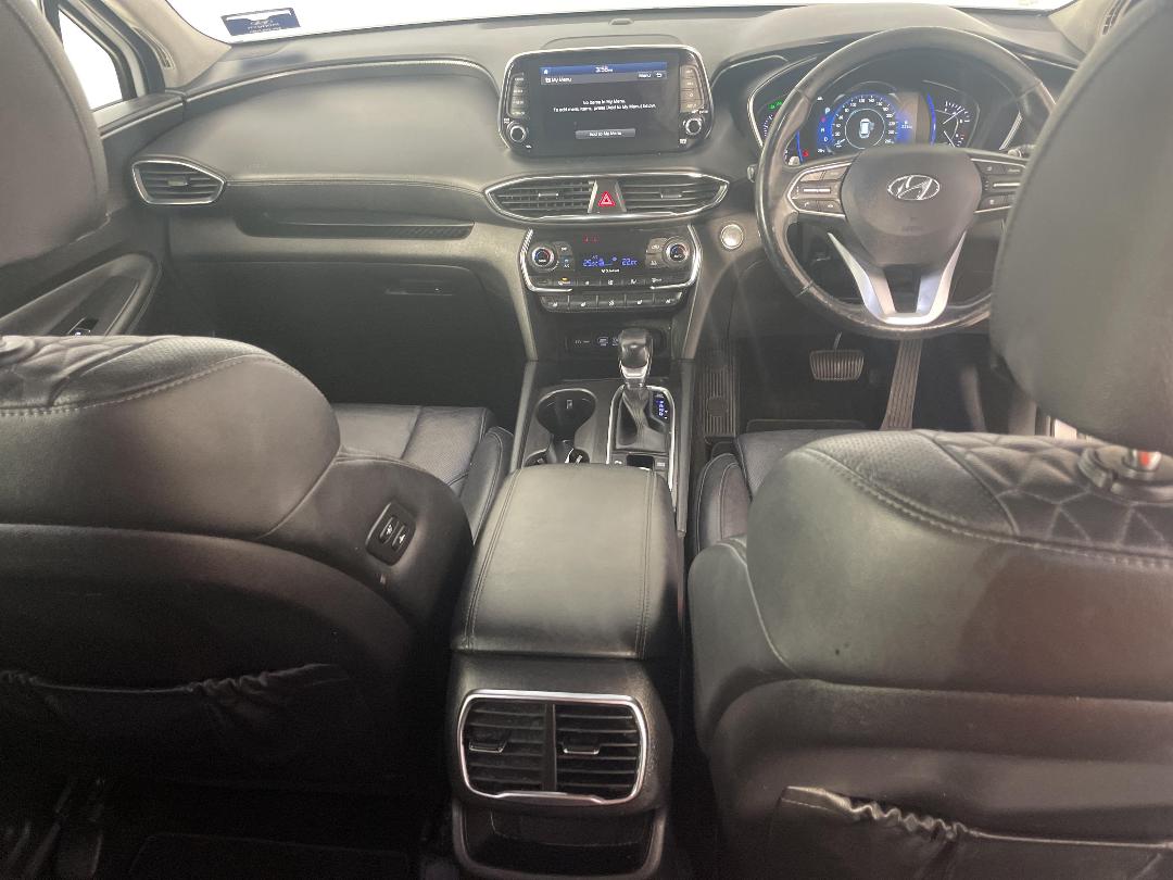 Photo '18' of Hyundai Santa FE