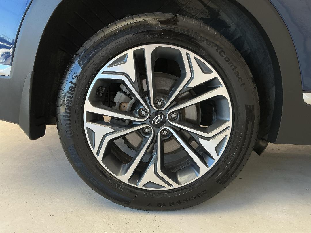 Photo '12' of Hyundai Santa FE