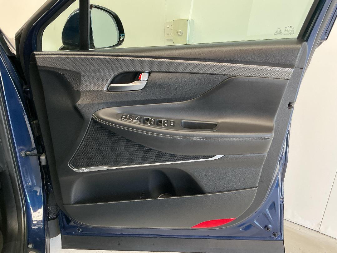 Photo '15' of Hyundai Santa FE