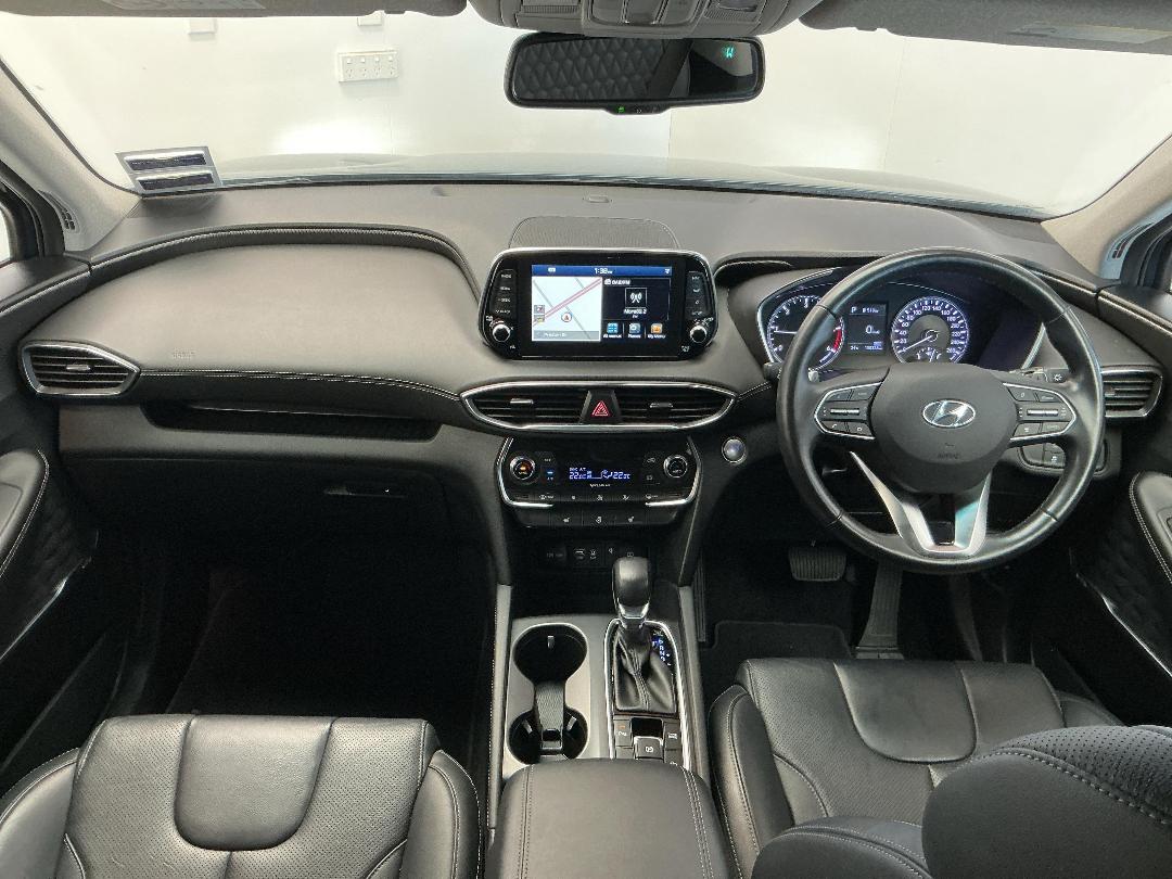 Photo '17' of Hyundai Santa FE