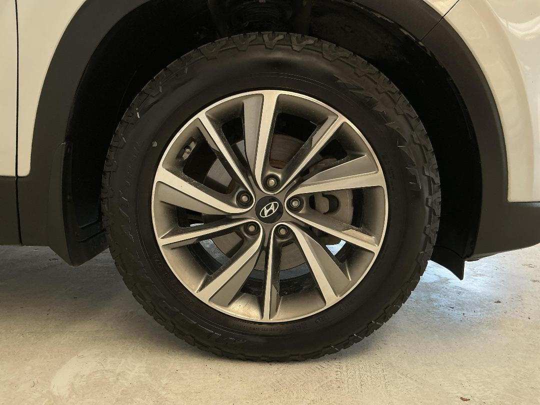 Photo '9' of Hyundai Santa FE