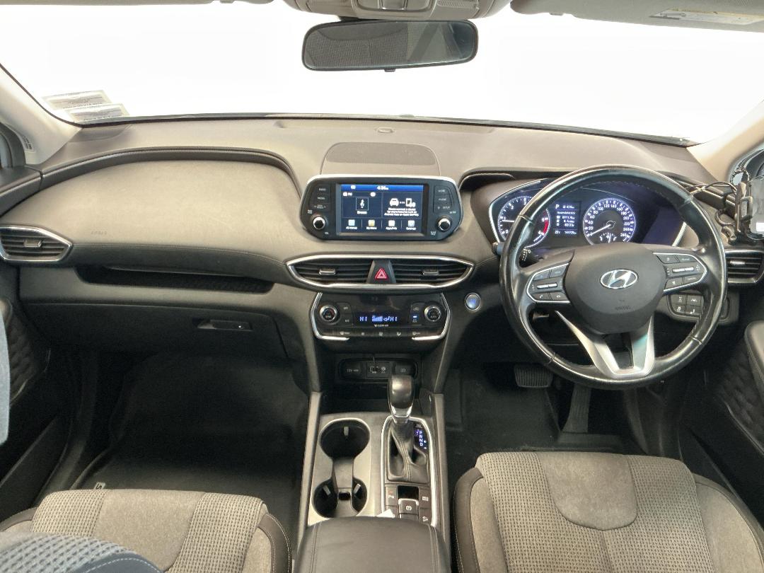 Photo '17' of Hyundai Santa FE