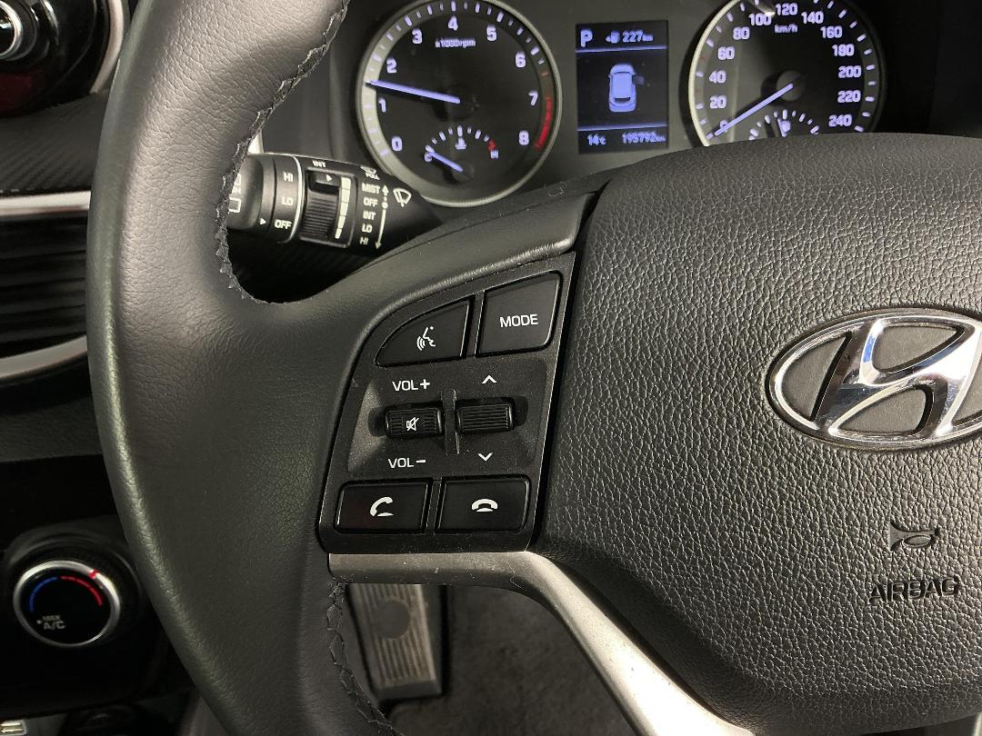 Photo '23' of Hyundai Tucson