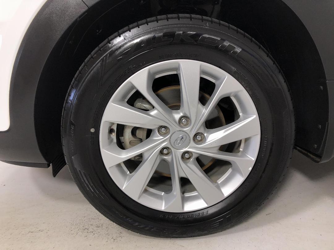 Photo '10' of Hyundai Tucson Photo '10' of Hyundai Tucson