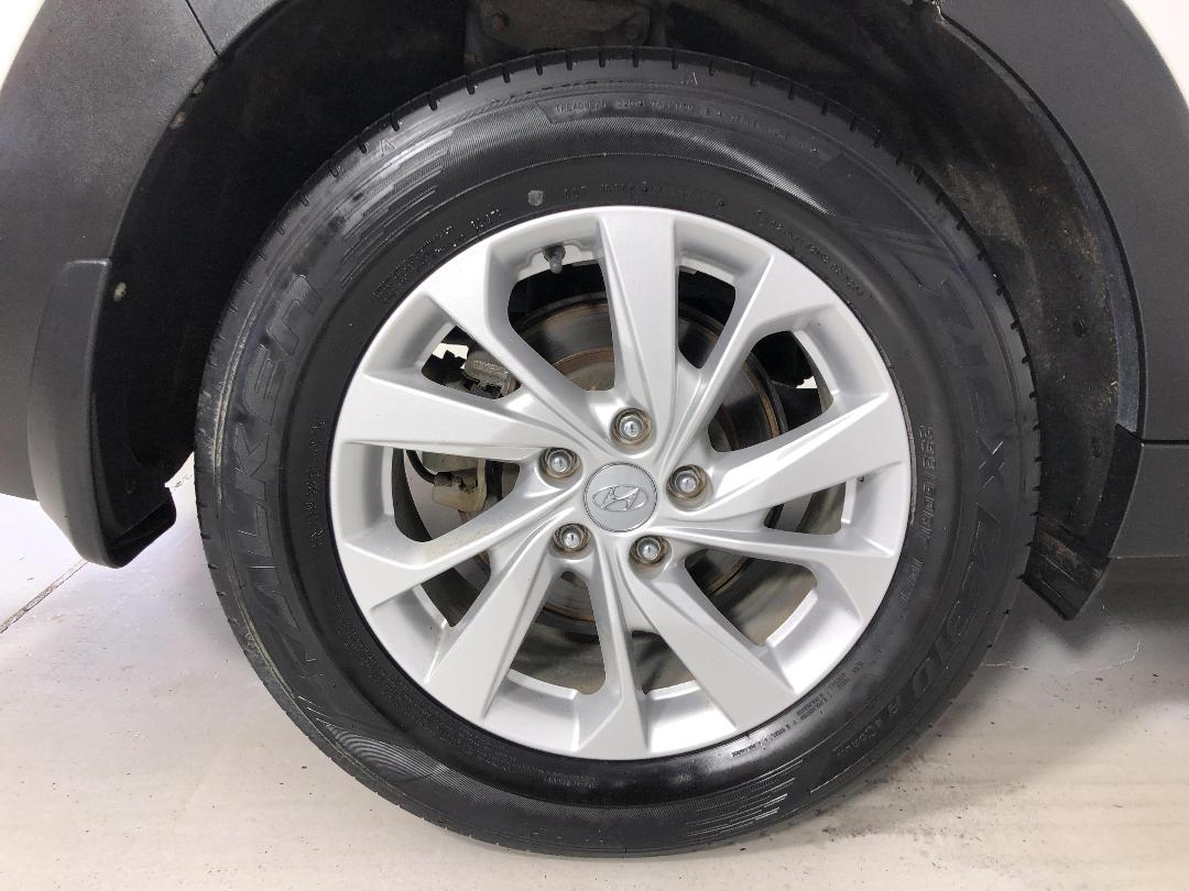 Photo '12' of Hyundai Tucson Photo '12' of Hyundai Tucson