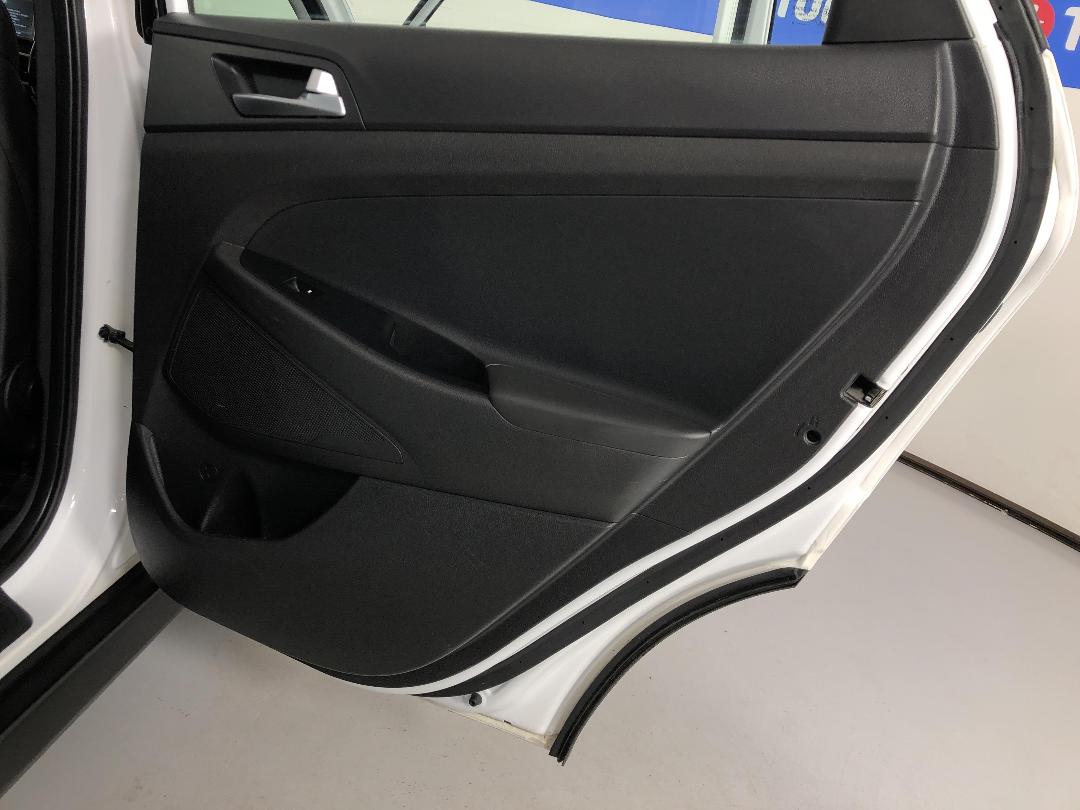 Photo '19' of Hyundai Tucson Photo '19' of Hyundai Tucson