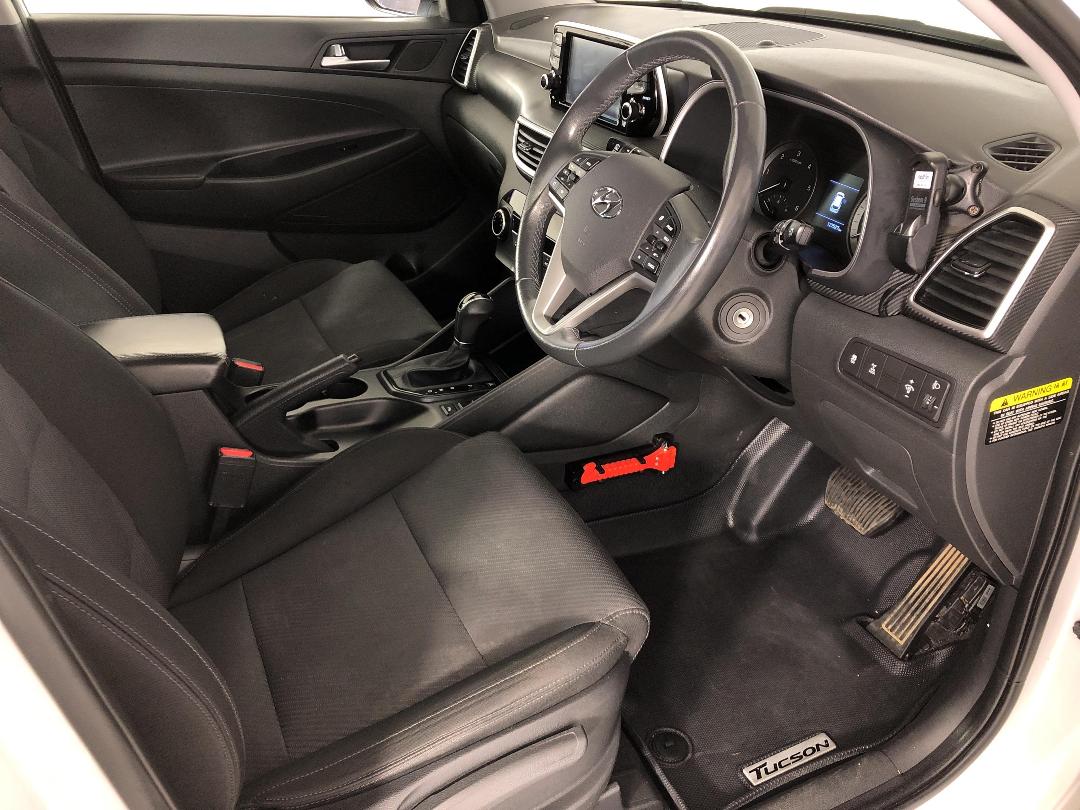 Photo '16' of Hyundai Tucson Photo '16' of Hyundai Tucson