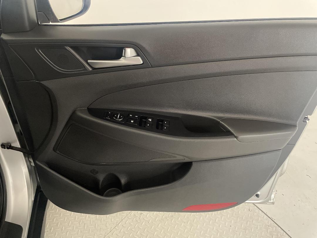 Photo '15' of Hyundai Tucson