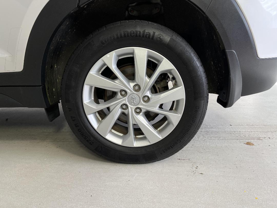 Photo '11' of Hyundai Tucson Photo '11' of Hyundai Tucson