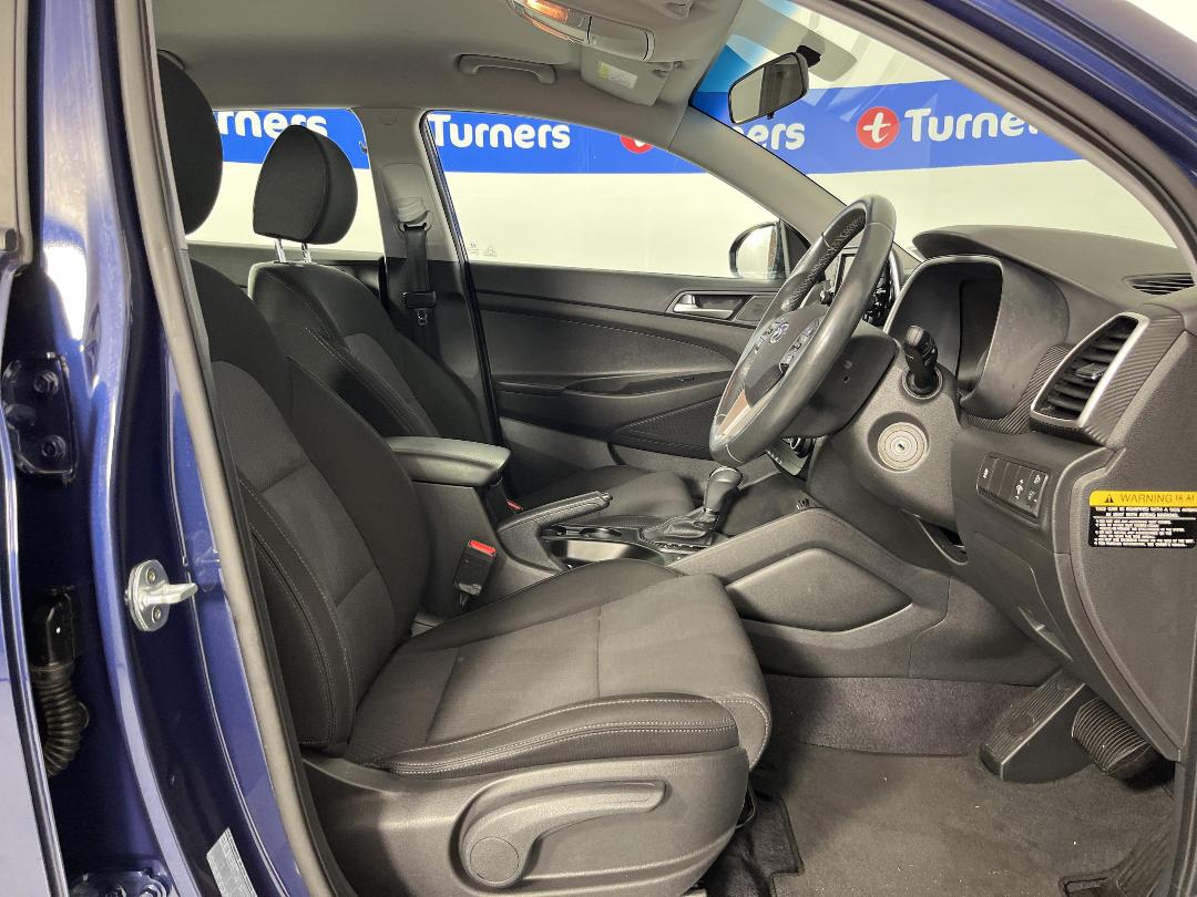 Photo '16' of Hyundai Tucson Photo '16' of Hyundai Tucson