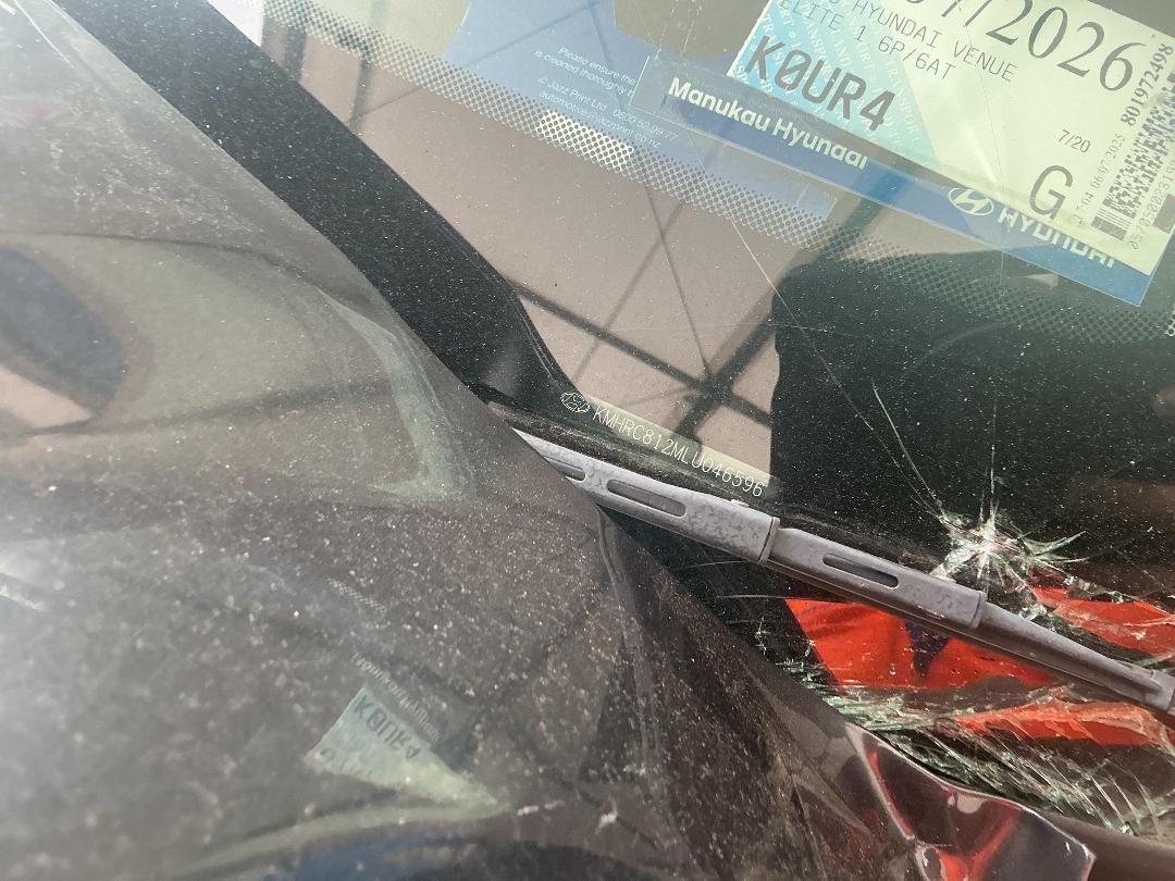 Photo '14' of Hyundai Venue Photo '14' of Hyundai Venue