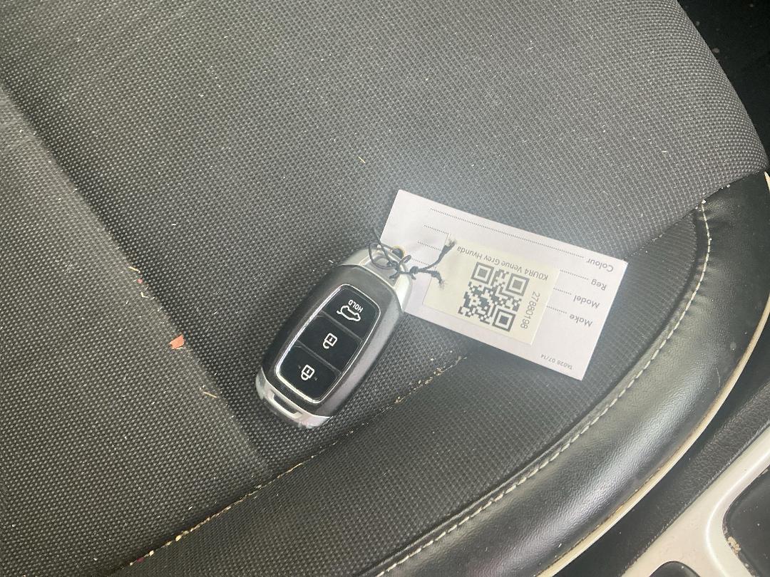 Photo '16' of Hyundai Venue Photo '16' of Hyundai Venue