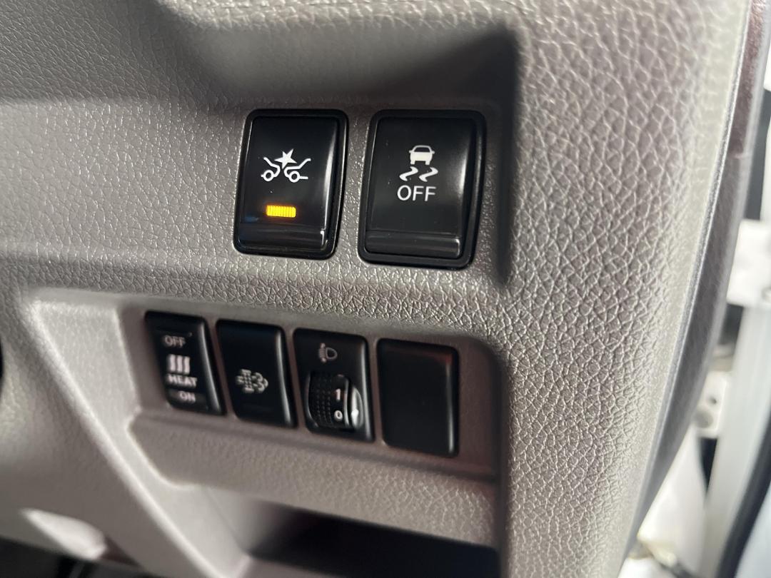 Photo '23' of Isuzu Como