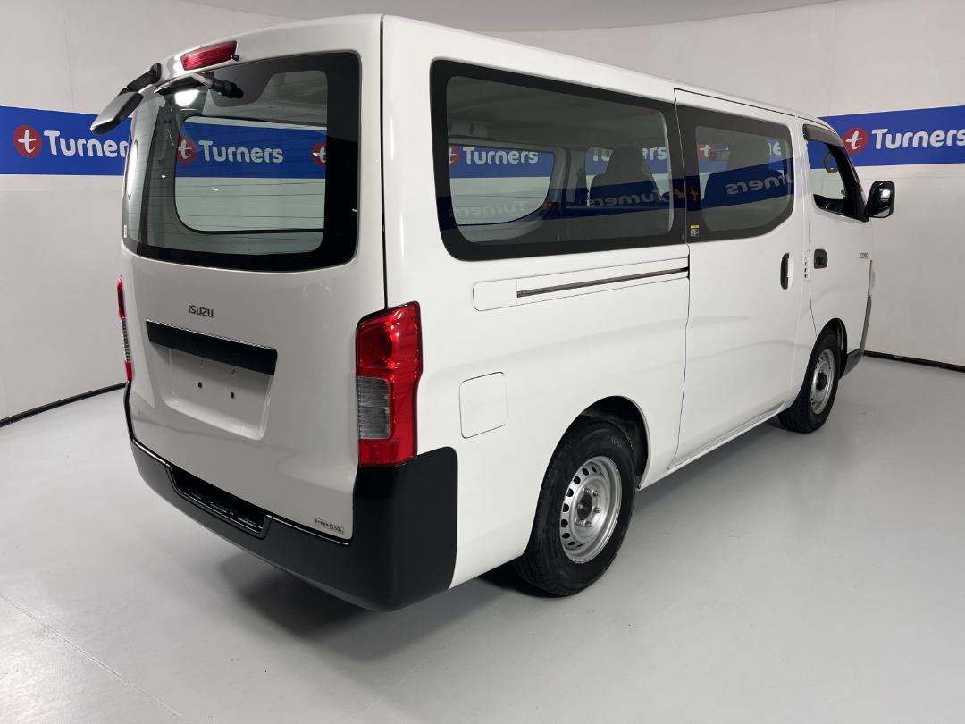 Photo '7' of Isuzu Como