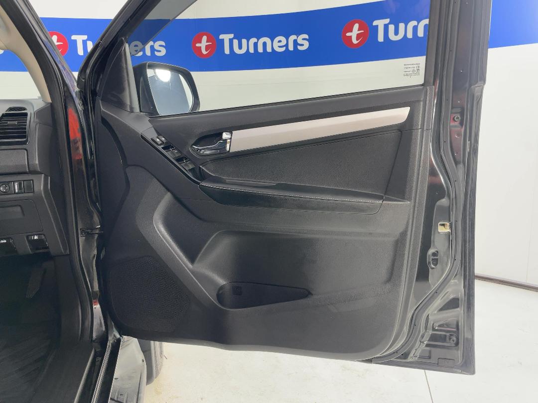 Photo '15' of Isuzu D-MAX