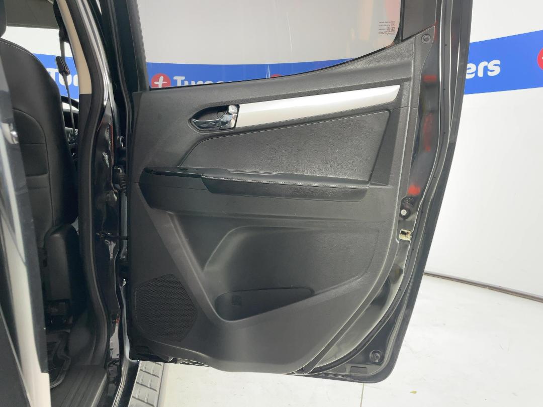 Photo '19' of Isuzu D-MAX