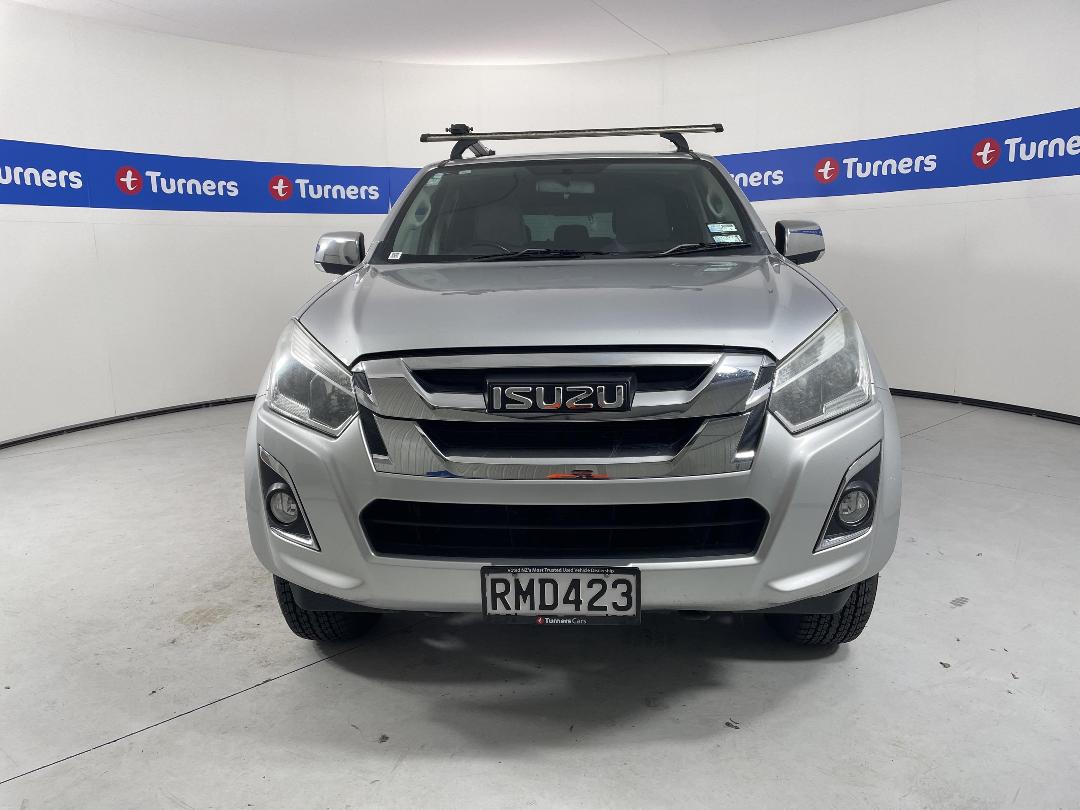 Photo '2' of Isuzu D-MAX Photo '2' of Isuzu D-MAX