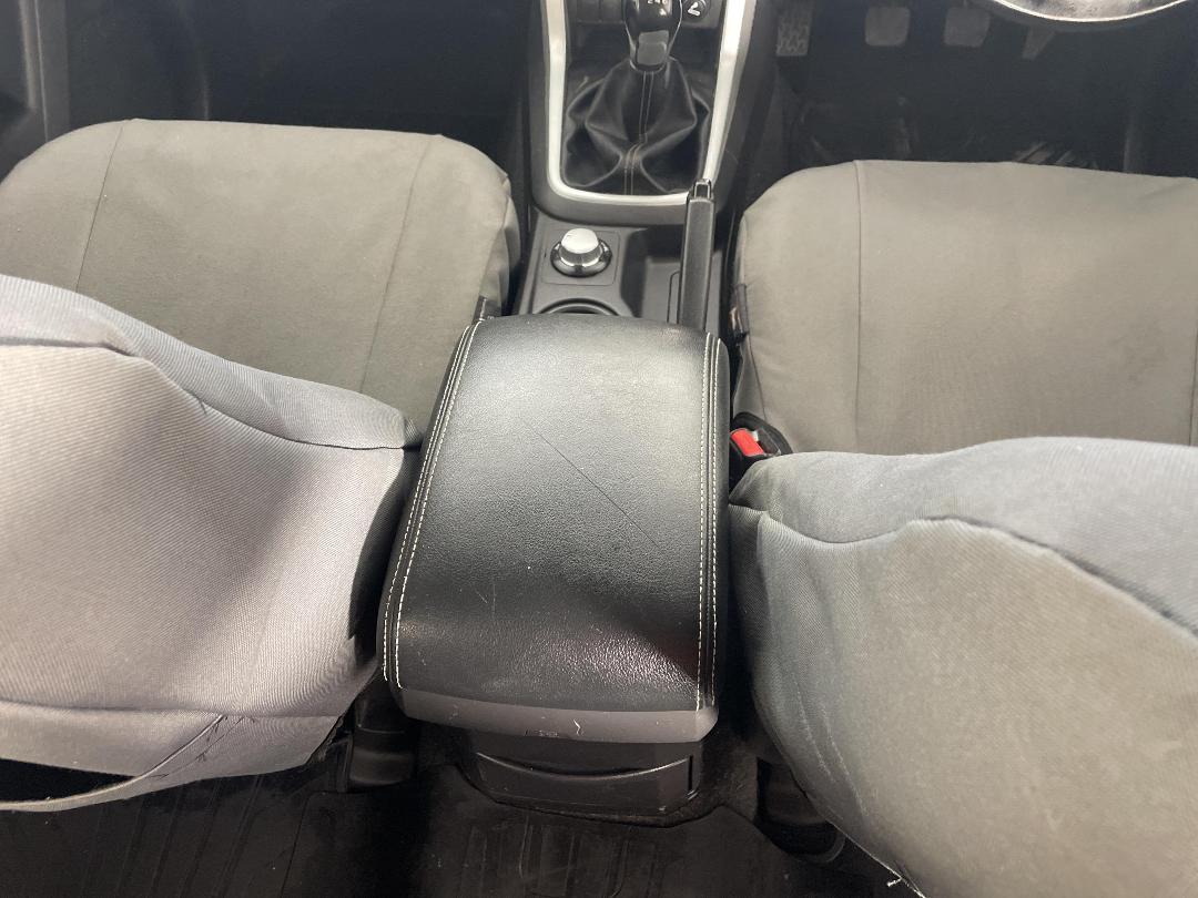 Photo '18' of Isuzu D-MAX Photo '18' of Isuzu D-MAX