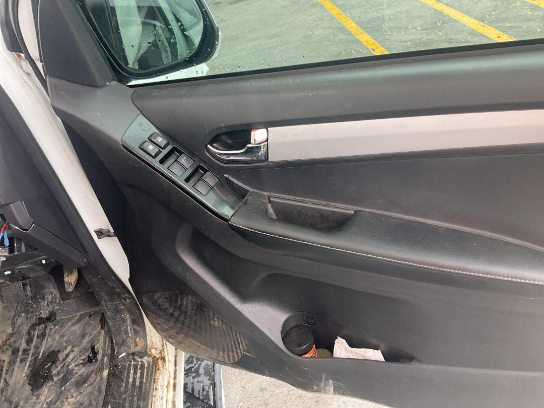 Photo '9' of Isuzu D-MAX LS DC Photo '9' of Isuzu D-MAX LS DC