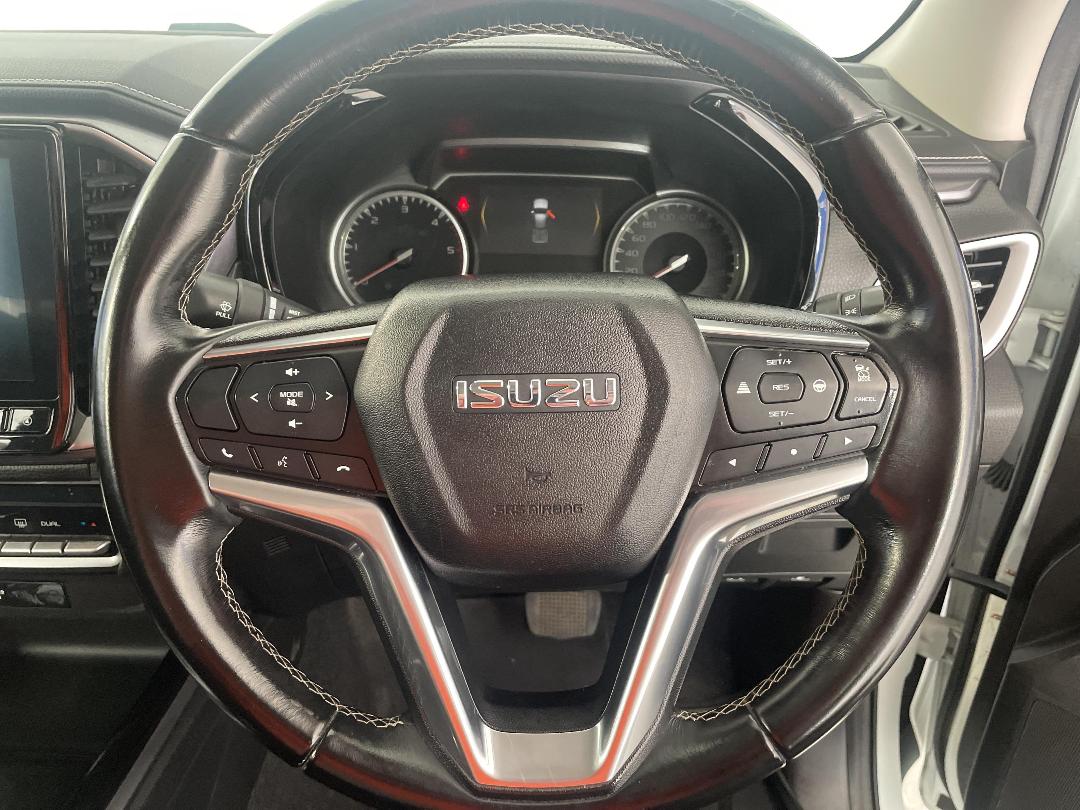 Photo '28' of Isuzu D-MAX