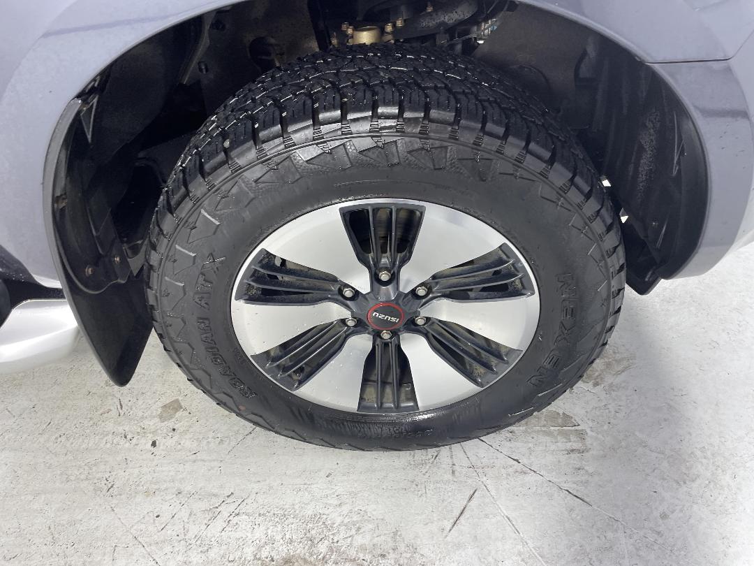 Photo '9' of Isuzu D-MAX