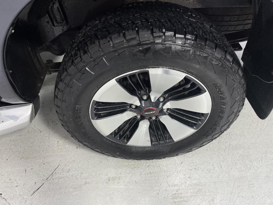 Photo '11' of Isuzu D-MAX