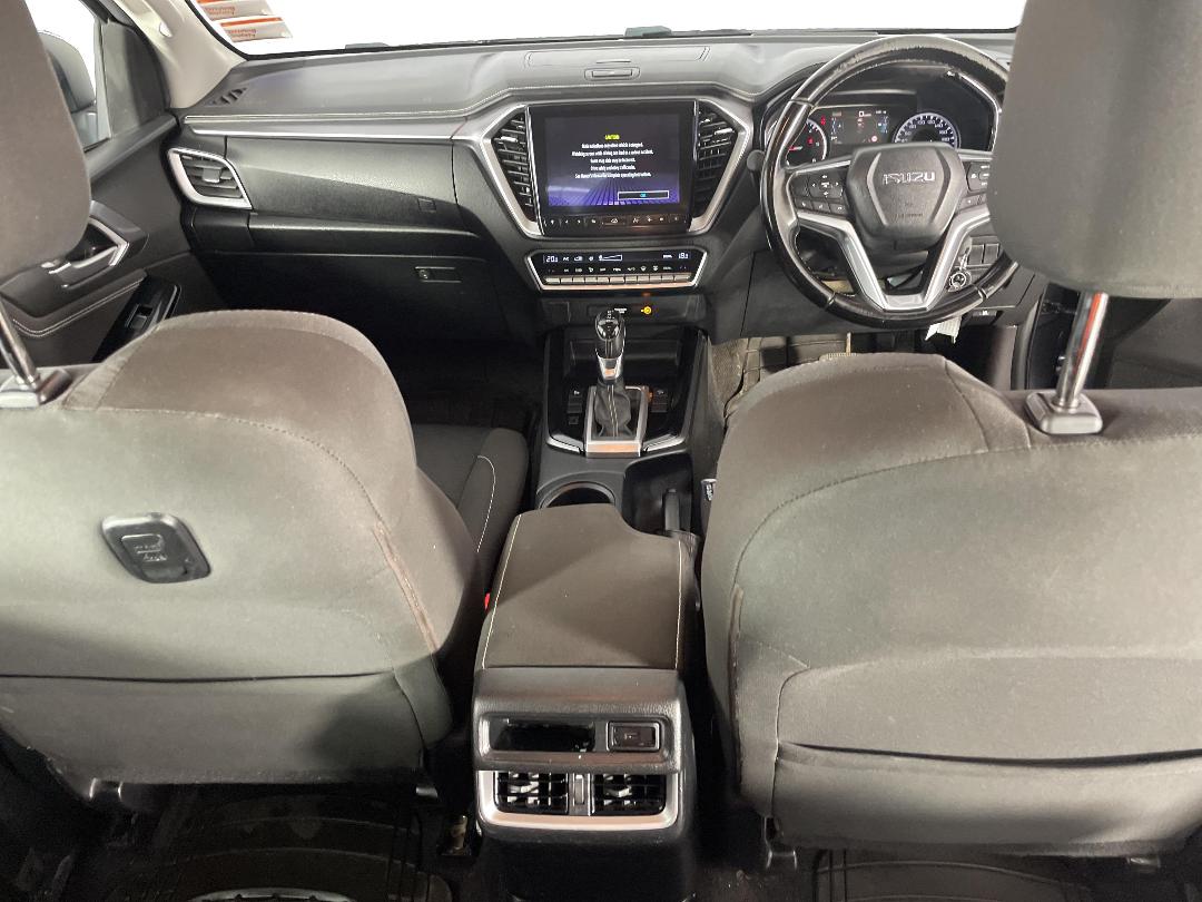 Photo '18' of Isuzu D-MAX